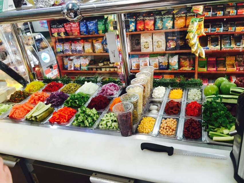 L Stop Gourmet Deli | restaurant | 223 Montrose Ave, Brooklyn, NY 11206, USA | 3478896608 OR +1 347-889-6608