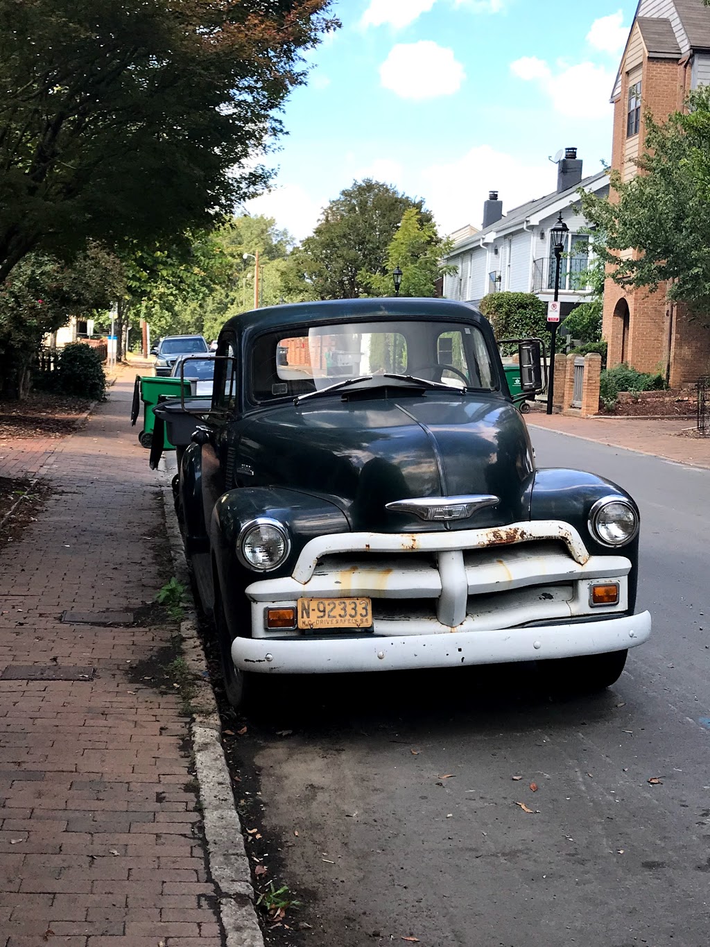 Alexander Michaels | restaurant | 401 W 9th St, Charlotte, NC 28202, USA | 7043326789 OR +1 704-332-6789