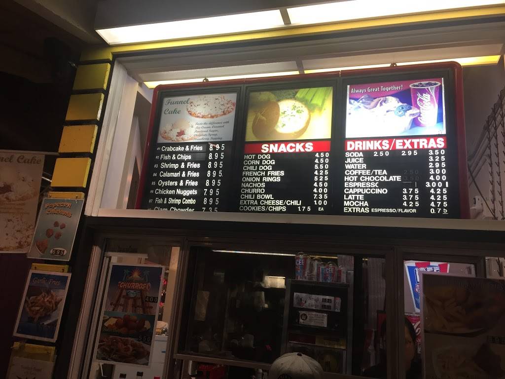 Crabcakes & Sweets | restaurant | Beach St, San Francisco, CA 94133, USA | 4152633526 OR +1 415-263-3526