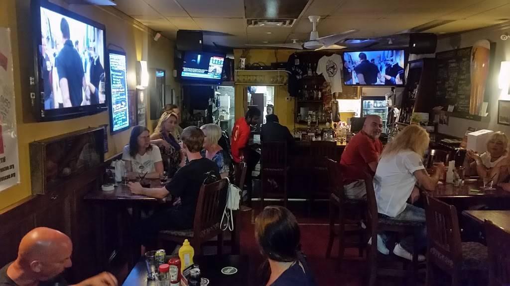 The Korner Pub | restaurant | 3045 Kingston Rd, Scarborough, ON M1M 1P1, Canada | 4162650392 OR +1 416-265-0392