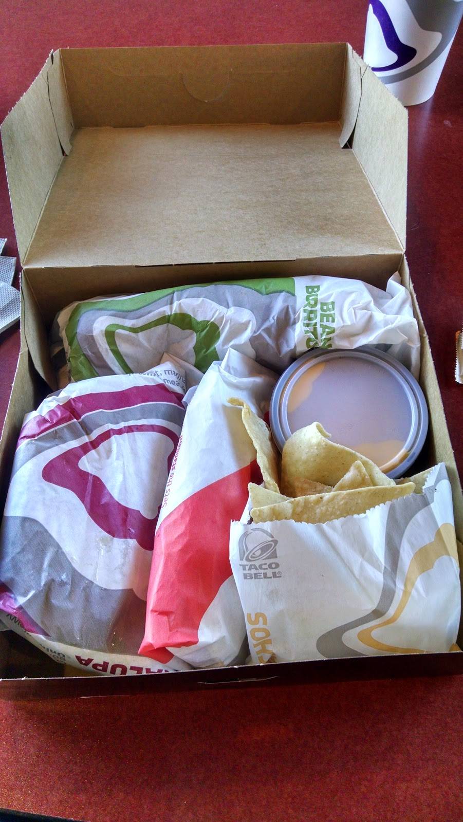 Taco Bell | meal takeaway | 1708 S Main St, Farmville, VA 23901, USA | 4343924066 OR +1 434-392-4066