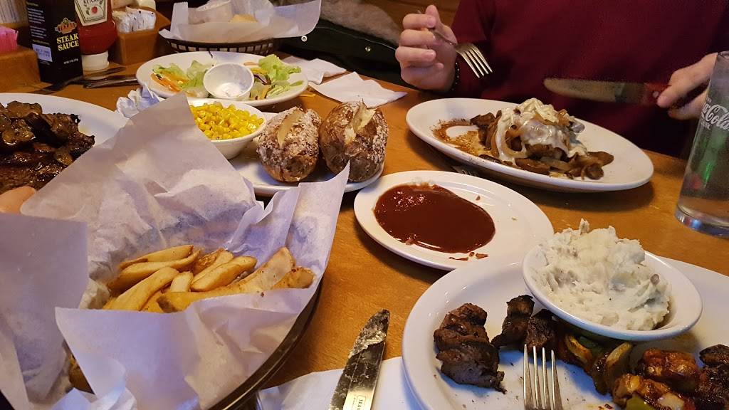 Texas Roadhouse | restaurant | 102 Boston Providence Hwy, East Walpole, MA 02032, USA | 5086681818 OR +1 508-668-1818