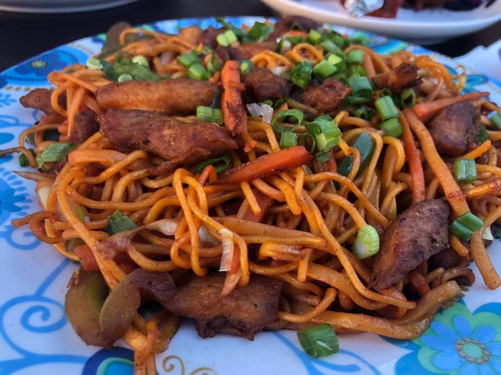 Mount 8k | restaurant | 2718 Guadalupe St, Austin, TX 78705, USA | 5129643737 OR +1 512-964-3737