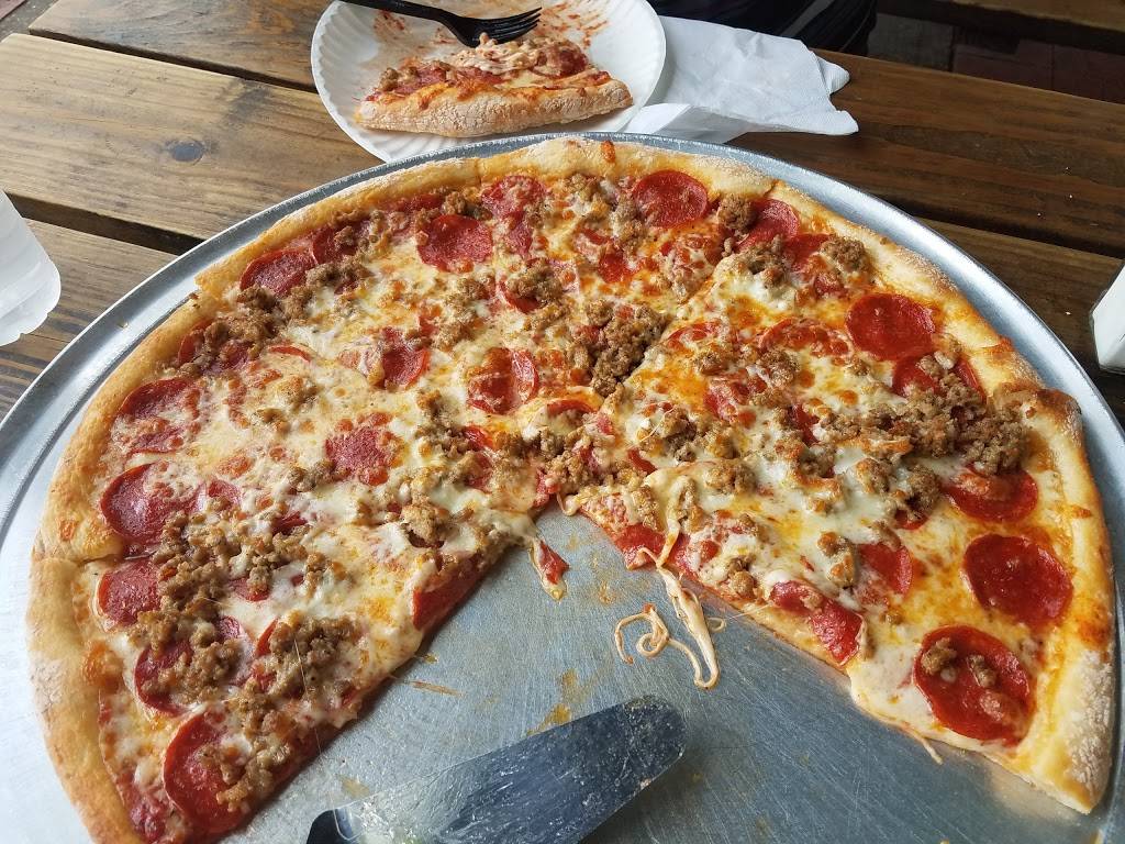 Joey Brooklyns Famous Pizza Kitchen | restaurant | 210 1st Ave N, St. Petersburg, FL 33701, USA | 7278226757 OR +1 727-822-6757