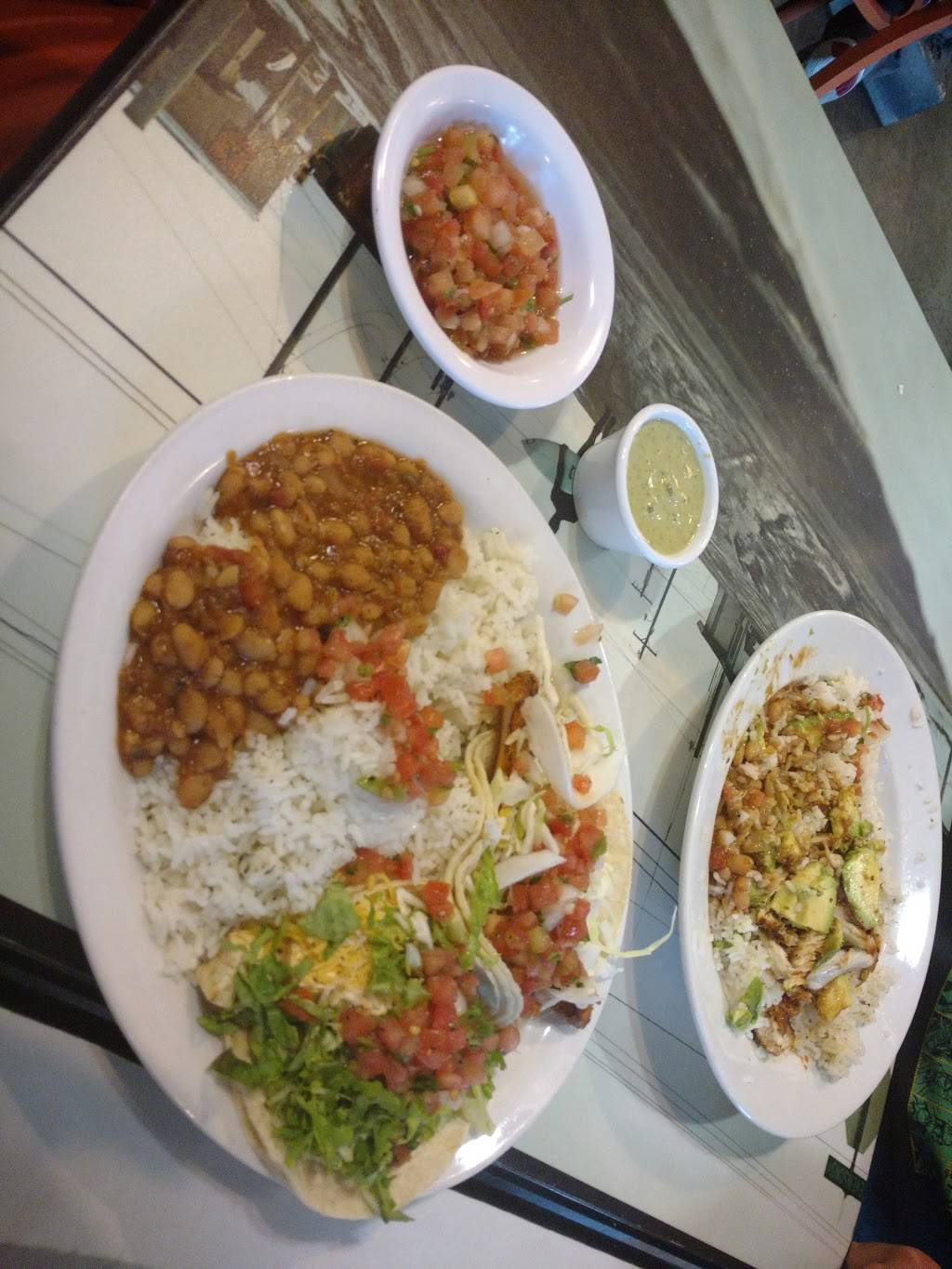 Wahoos Fish Taco | restaurant | 26741 Aliso Creek Rd B, Aliso Viejo, CA 92656, USA | 9493899399 OR +1 949-389-9399