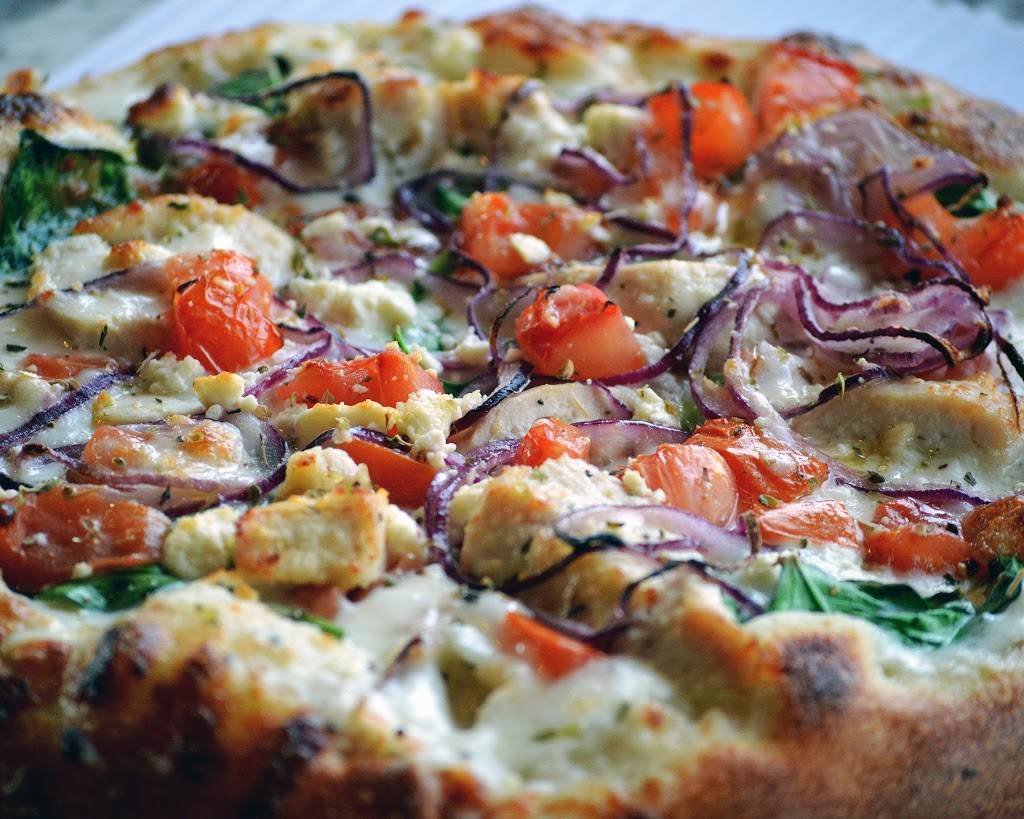 Ginas Pizza | restaurant | 420 Iris Ave, Corona Del Mar, CA 92625, USA | 9496731121 OR +1 949-673-1121