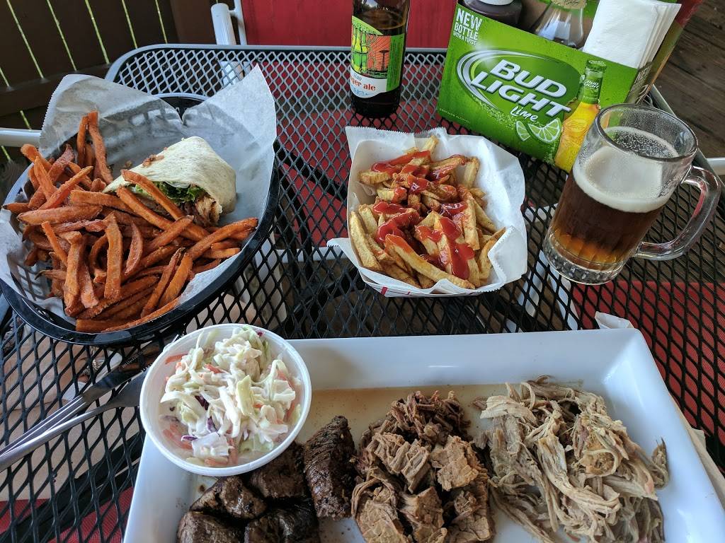 Hogs Hollow Saloon | restaurant | 1459 PA-93, Berwick, PA 18603, USA | 5705204059 OR +1 570-520-4059