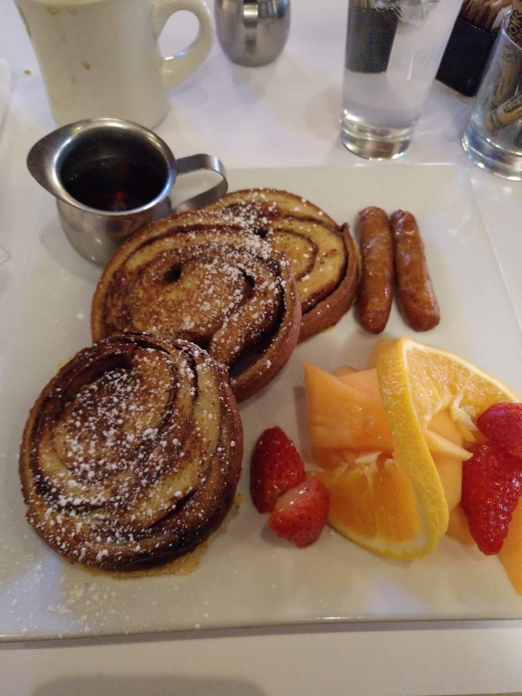 Tavern On Jane | restaurant | 31 8th Ave, New York, NY 10014, USA | 2126752526 OR +1 212-675-2526