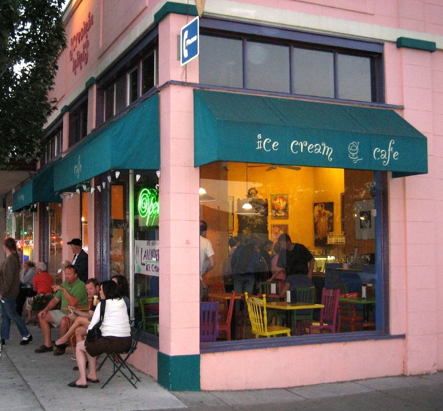 Screamin Mimis Ice Cream | restaurant | 6902 Sebastopol Ave, Sebastopol, CA 95472, USA | 7078235902 OR +1 707-823-5902