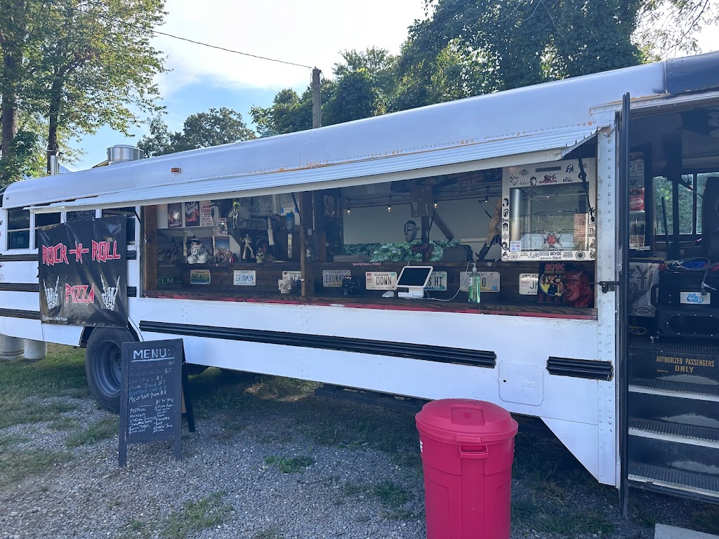 Rock-N-Roll Pizza Bus | restaurant | 106 Black Mountain Ave, Black Mountain, NC 28711, USA | 8289007606 OR +1 828-900-7606
