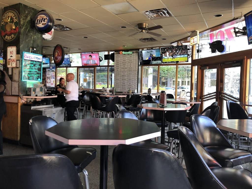 South Loop Club | restaurant | 701 S State St, Chicago, IL 60605, USA | 3124272787 OR +1 312-427-2787