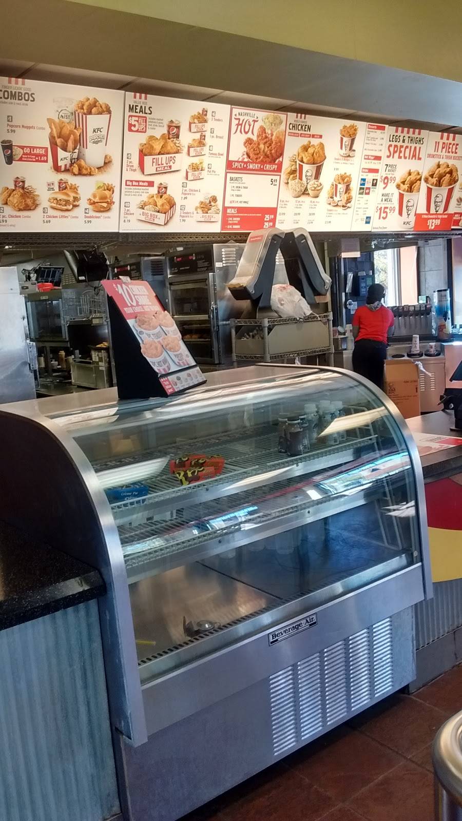 KFC | restaurant | 779 Albany Ave, Hartford, CT 06112, USA | 8602932060 OR +1 860-293-2060