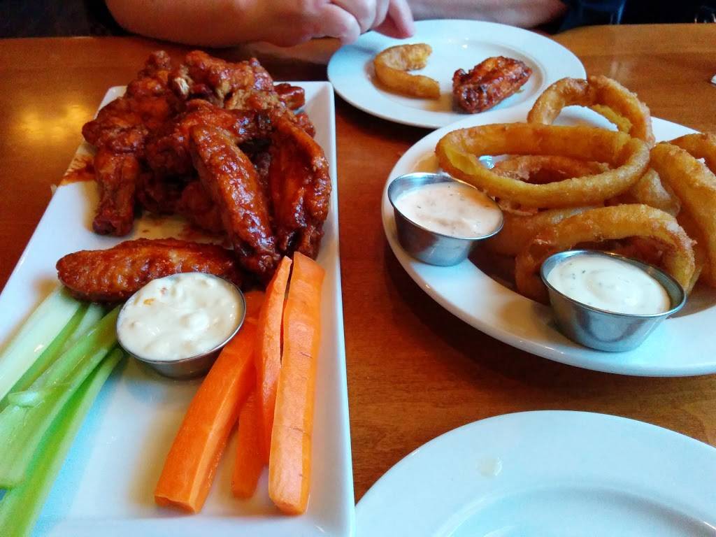 Turtle Jacks Kitchener | restaurant | 4289 King St E, Kitchener, ON N2P 2E9, Canada | 5196501199 OR +1 519-650-1199