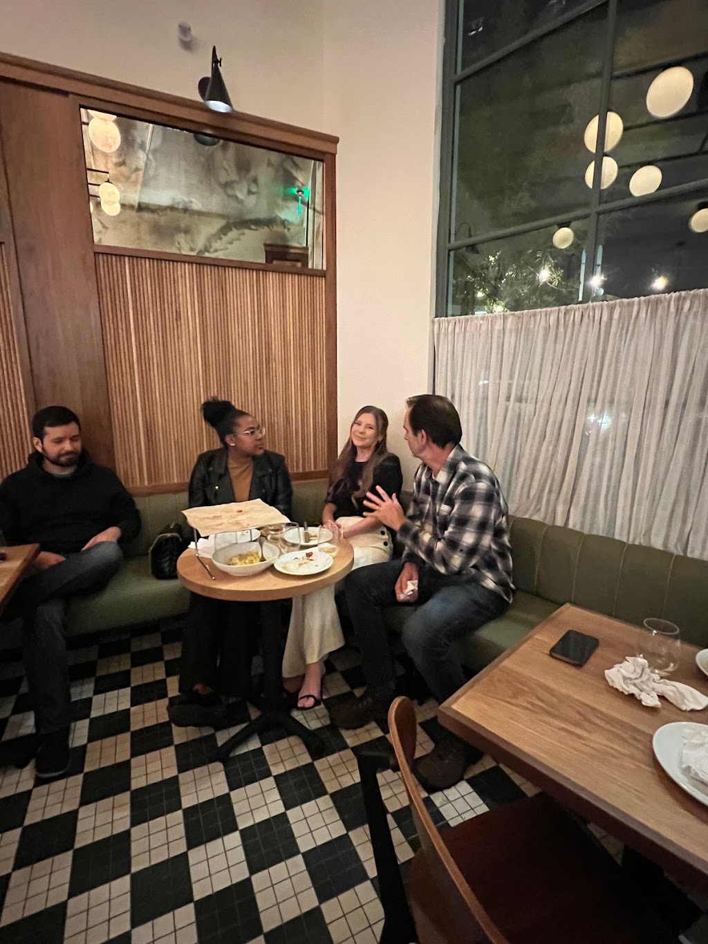 Vickys All Day | restaurant | 5410 W Adams Blvd, Los Angeles, CA 90016, USA | 3235910770 OR +1 323-591-0770