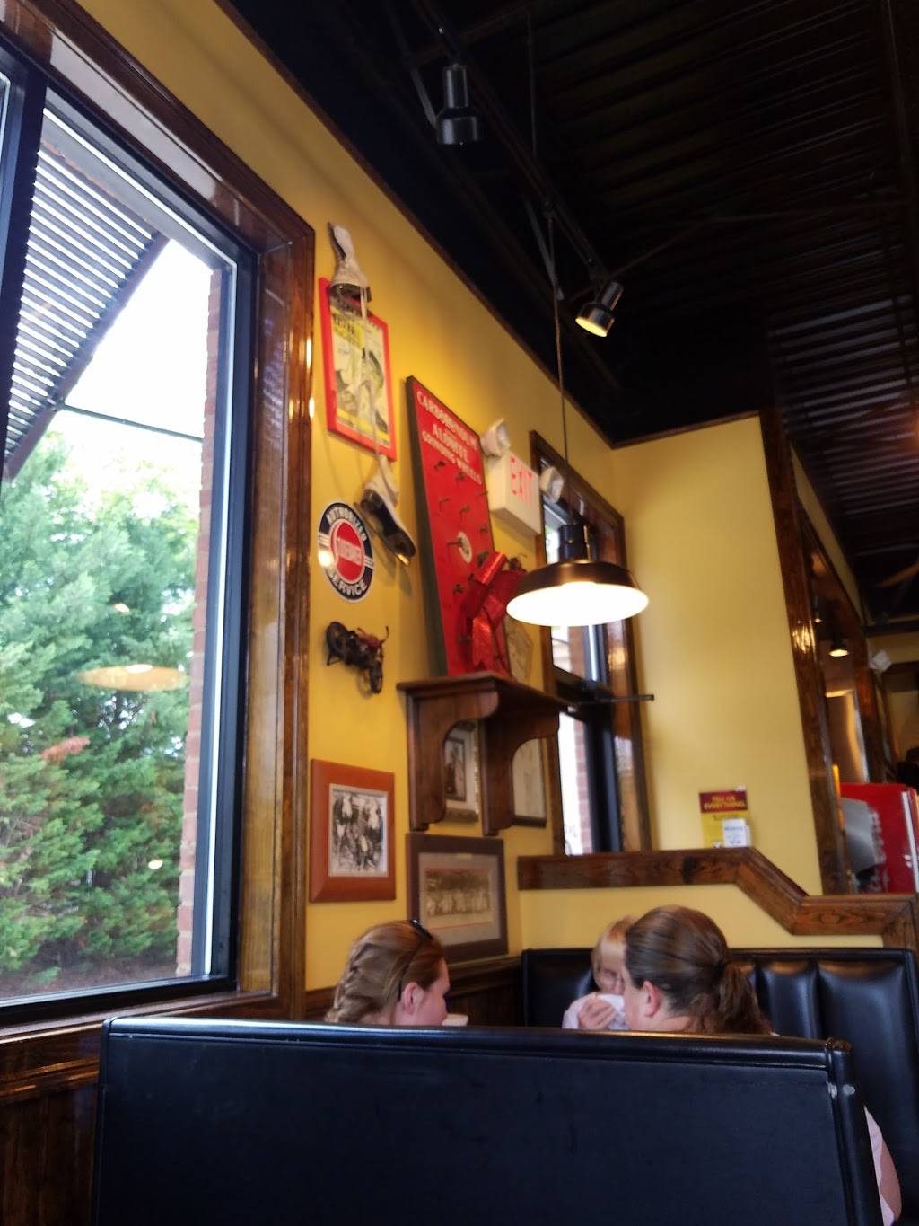 Zaxbys Chicken Fingers & Buffalo Wings | restaurant | 2678 S Church St, Murfreesboro, TN 37127, USA | 6158955133 OR +1 615-895-5133