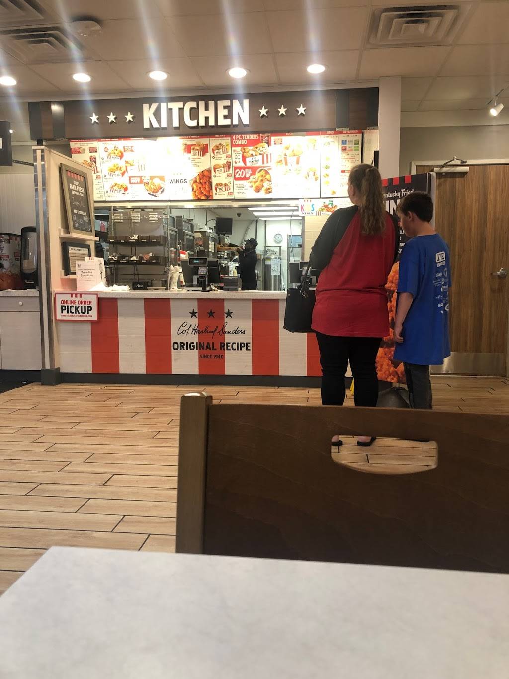 KFC | restaurant | 1003 Jordan Ln NW, Huntsville, AL 35816, USA | 2568379770 OR +1 256-837-9770