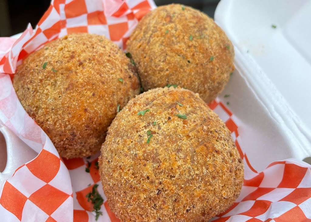 Krab Kingz | restaurant | 7102 Lyons Ave, Houston, TX 77020, USA | 7136729788 OR +1 713-672-9788