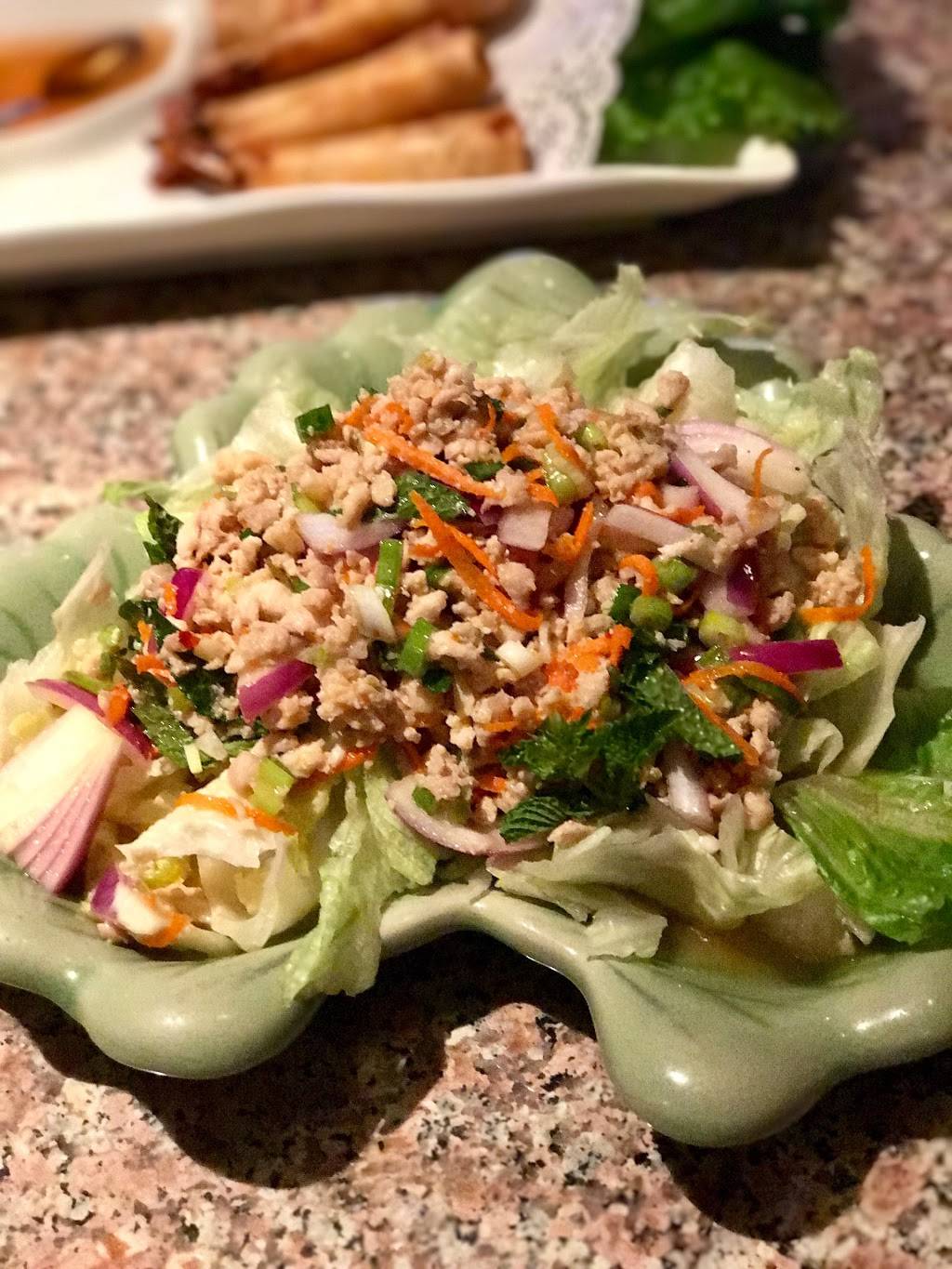 Patpong | restaurant | 2415 Clement St, San Francisco, CA 94121, USA | 4153799726 OR +1 415-379-9726