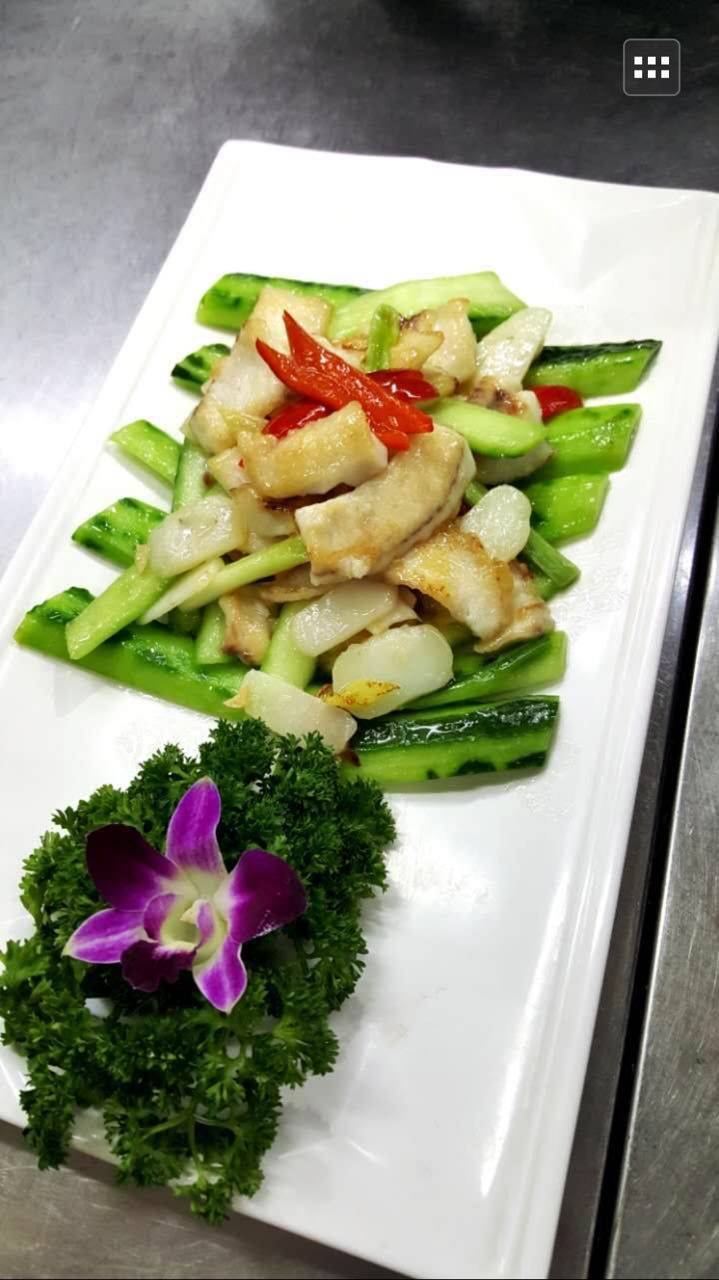 Yus Mandarin Restaurant | restaurant | 200 E Golf Rd, Schaumburg, IL 60173, USA | 8478825340 OR +1 847-882-5340