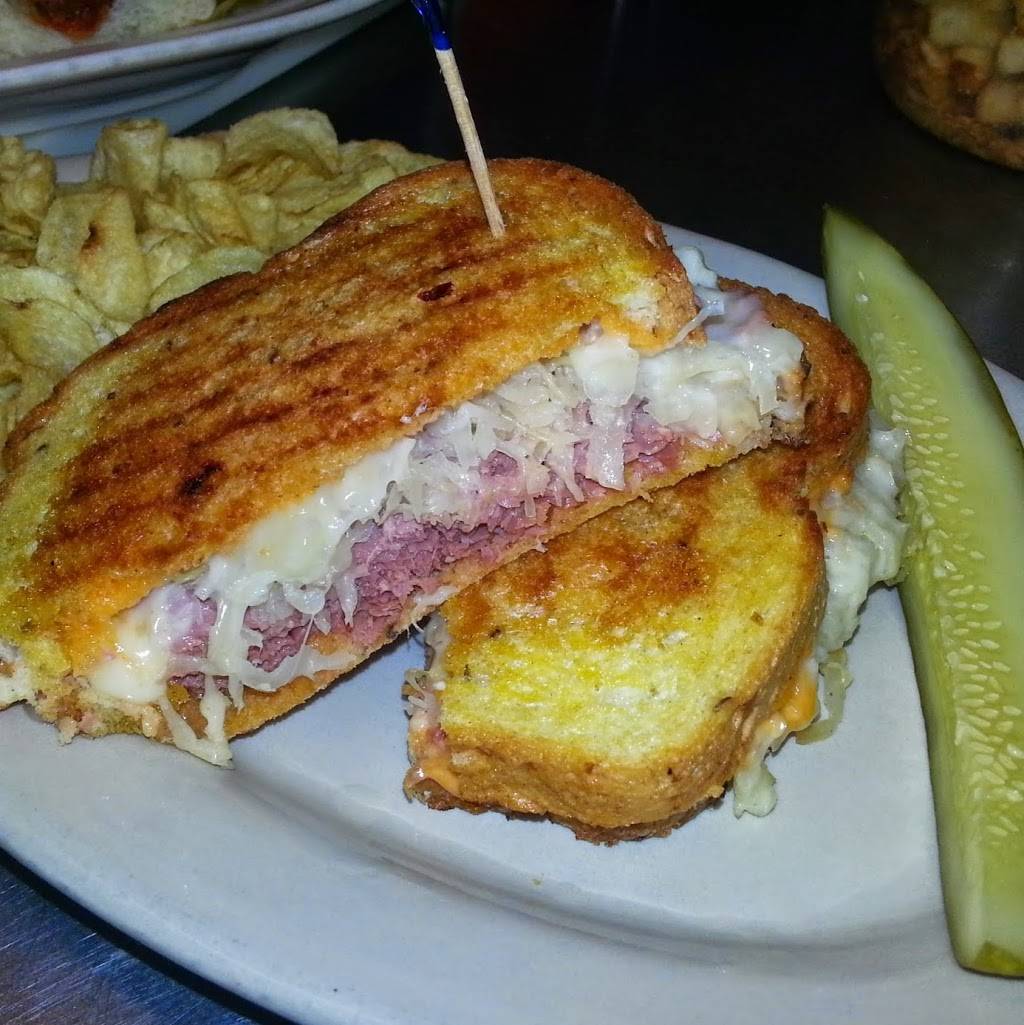 Brown Bag Sandwich Shop | meal takeaway | 1037 N Tamiami Trail, North Fort Myers, FL 33903, USA | 2399955800 OR +1 239-995-5800