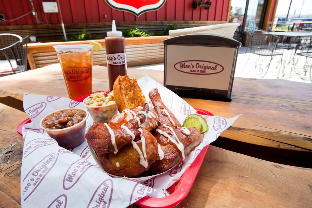 Moes Original BBQ | restaurant | 3524 Deere Rd, Decatur, AL 35603, USA | 2566861462 OR +1 256-686-1462