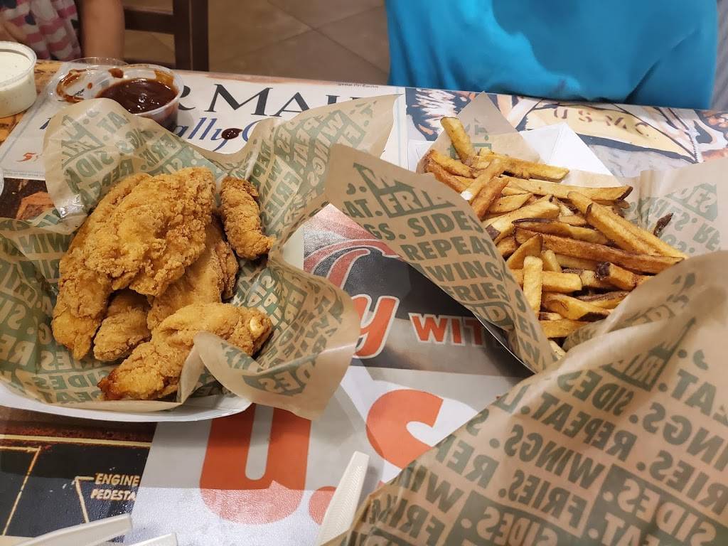 Wingstop | restaurant | 2100 Snelling Ave N #66C, Roseville, MN 55113, USA | 6516369464 OR +1 651-636-9464