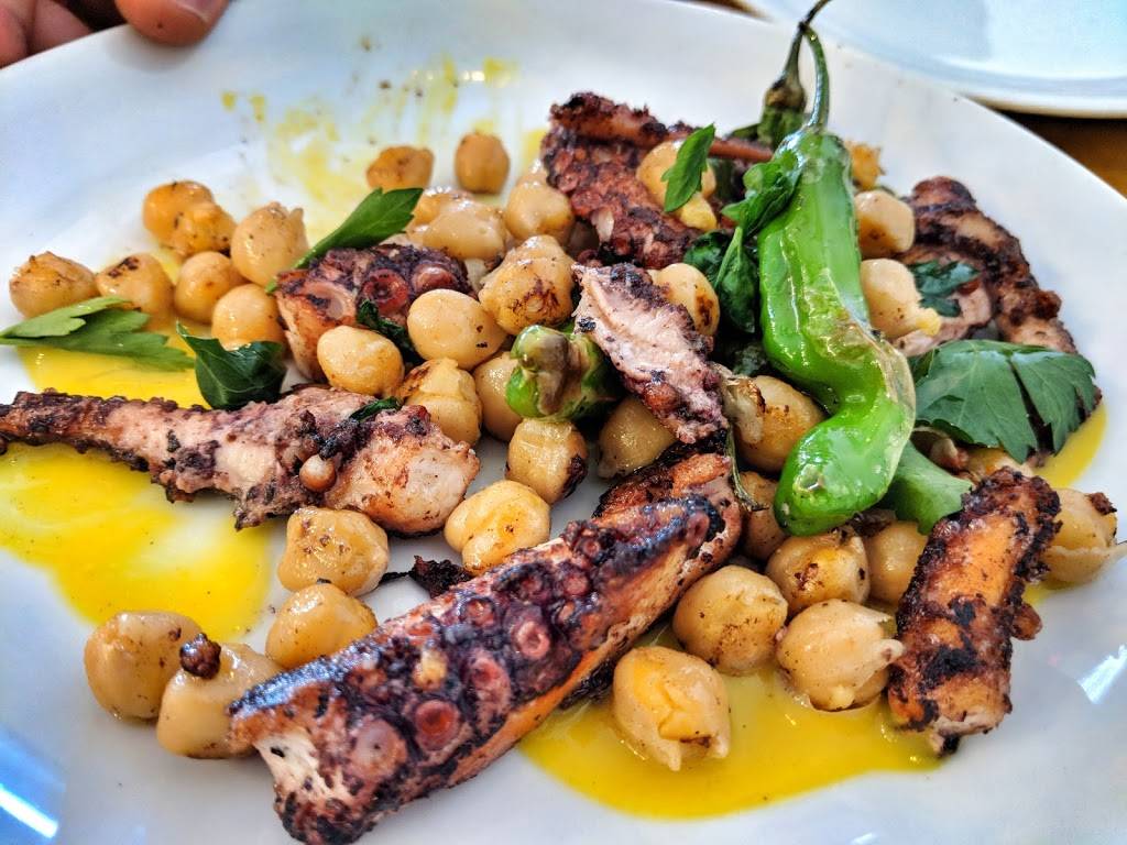 Moody Rooster | restaurant | 2891 Agoura Rd, Westlake Village, CA 91361, USA | 8053703131 OR +1 805-370-3131