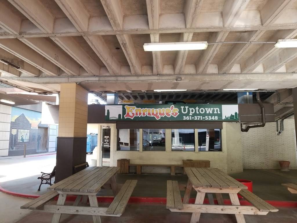 Enriques Uptown | restaurant | 555 N Carancahua St, Corpus Christi, TX 78401, USA | 3613715348 OR +1 361-371-5348