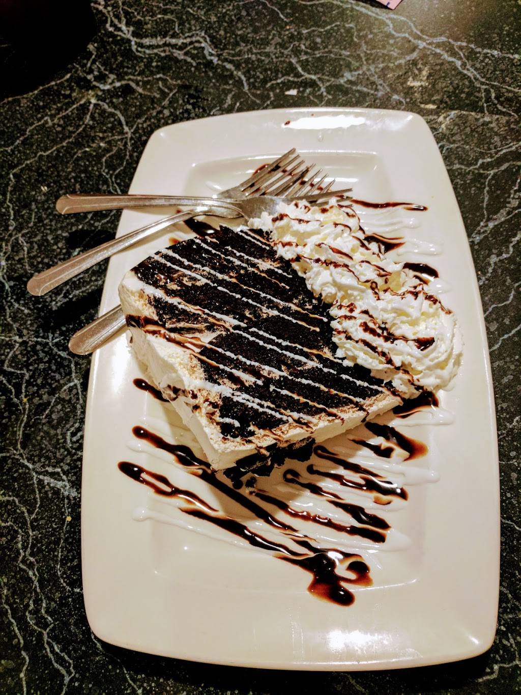 Clubhouse | restaurant | 6365 Pearl Rd, Parma Heights, OH 44130, USA | 4408842582 OR +1 440-884-2582