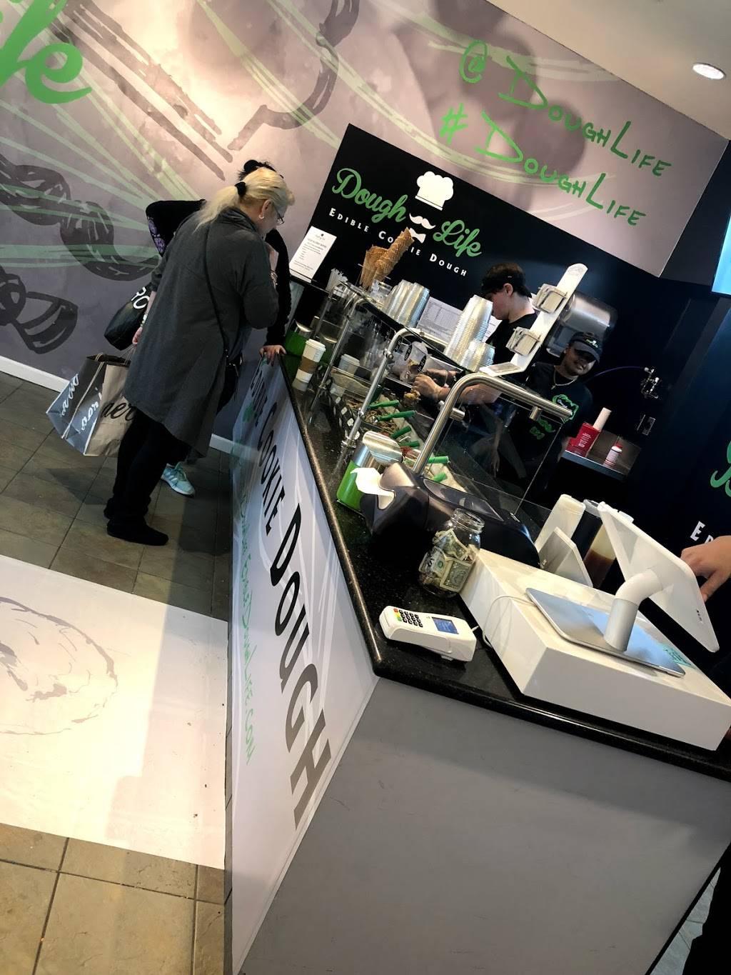 Dough Life | restaurant | 630 Old Country Rd #1088B, Garden City, NY 11530, USA | 5167471260 OR +1 516-747-1260