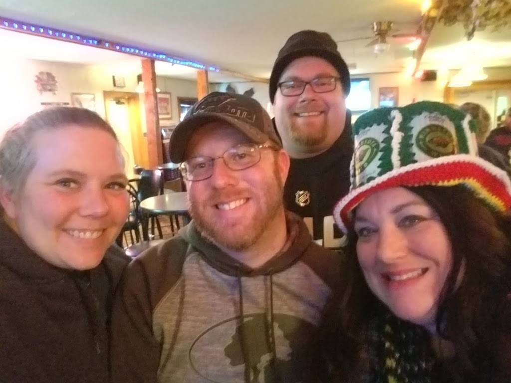 Wild River Bar & Grill | restaurant | 37505 Fire Ln, Center City, MN 55012, USA | 6515833346 OR +1 651-583-3346