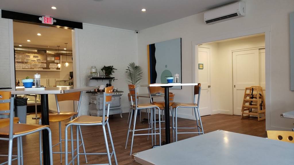 Dizzy Birds Rotisserie | restaurant | 65 Main St, Biddeford, ME 04005, USA | 2074947089 OR +1 207-494-7089