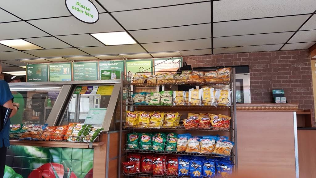Subway | restaurant | 41 Canal St, Millbury, MA 01527, USA | 5088657866 OR +1 508-865-7866
