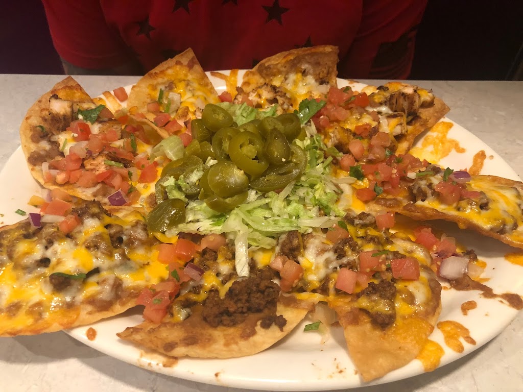 Chuys | restaurant | 17 White Bridge Pike, Nashville, TN 37205, USA | 6156414201 OR +1 615-641-4201