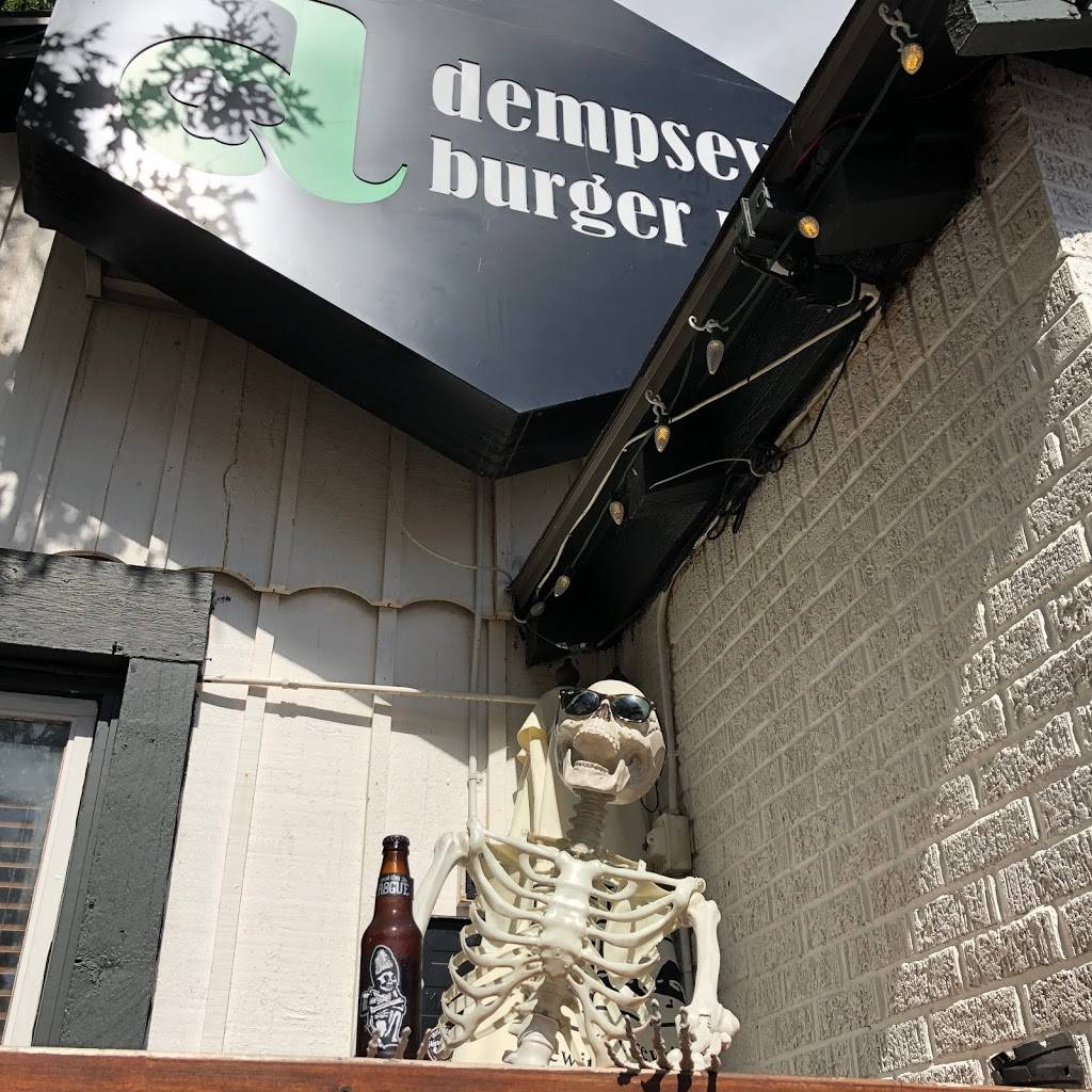 Dempseys Burger Pub at Clifton Square | restaurant | 3700 E Douglas Ave #78, Wichita, KS 67208, USA | 3164253831 OR +1 316-425-3831