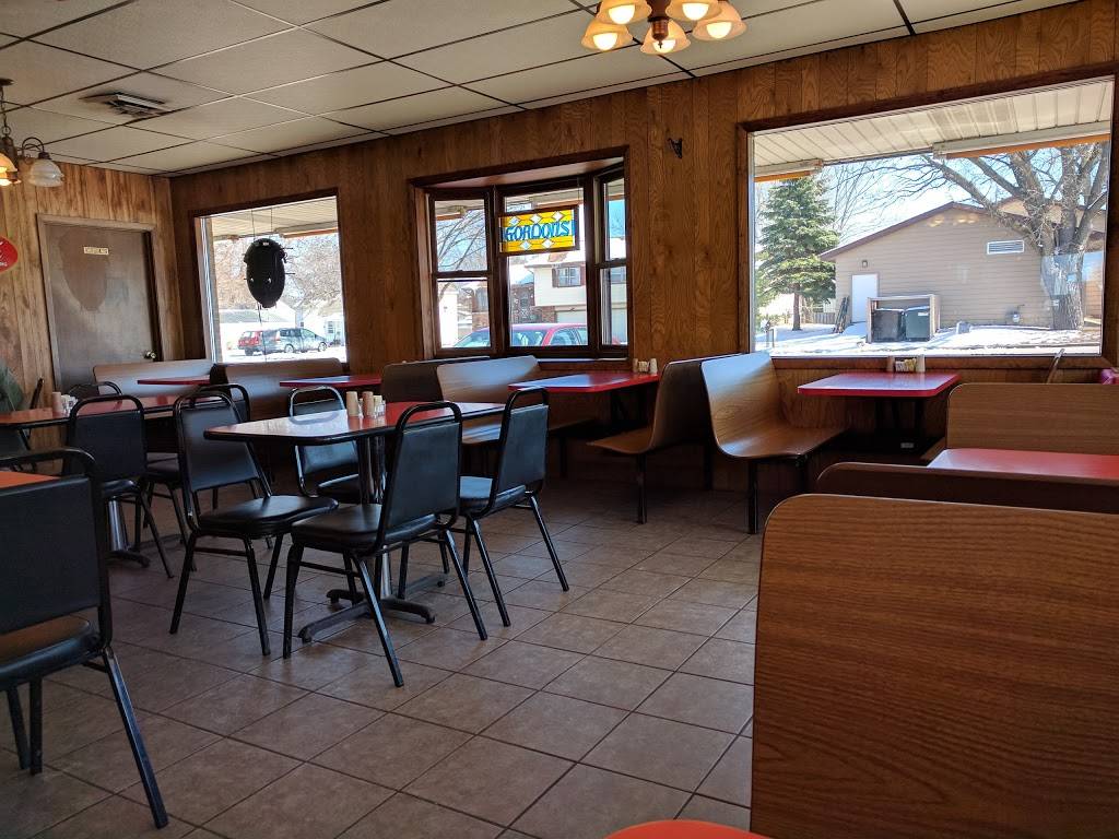 Gordons Drive-In Restaurant | restaurant | 122 W Commercial St, Mazomanie, WI 53560, USA | 6087952330 OR +1 608-795-2330