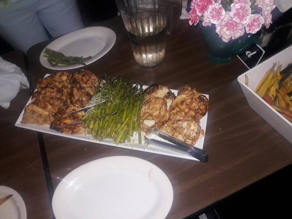 Forts Old Town Tavern | restaurant | 122 W Herrick Ave, Wellington, OH 44090, USA | 4406473520 OR +1 440-647-3520