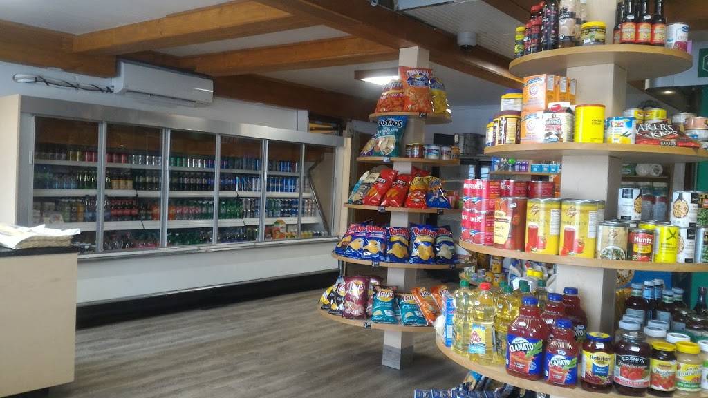 Magasin General | bakery | 454 Rue Principale, Piopolis, QC G0Y 1H0, Canada | 8195833030 OR +1 819-583-3030