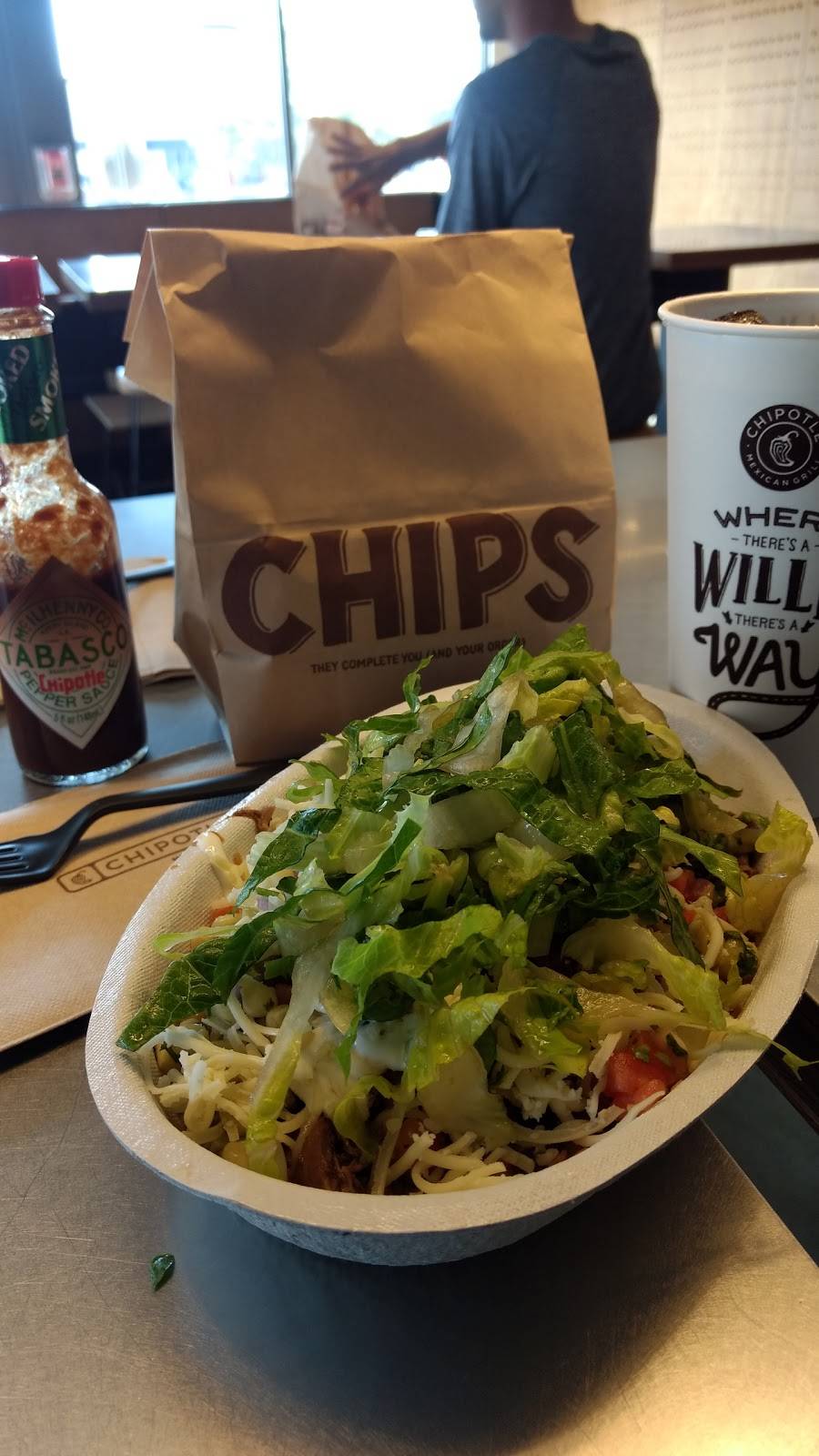 Chipotle Mexican Grill | restaurant | 3737 Merle Hay Rd #100, Des Moines, IA 50310, USA | 5159744300 OR +1 515-974-4300