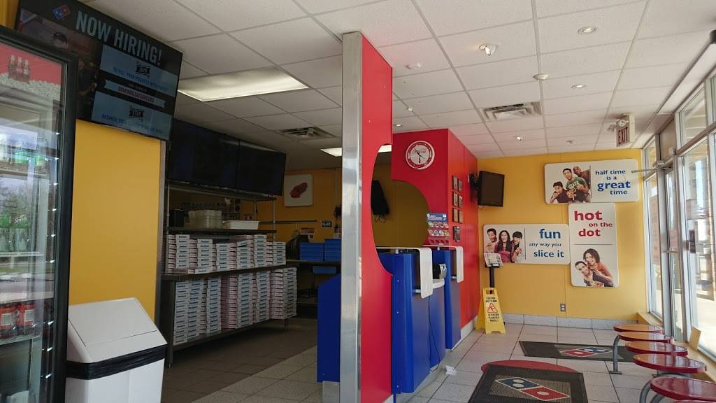 Dominos Pizza | meal delivery | 107 Queensway East, Simcoe, ON N3Y 4M5, Canada | 5194284100 OR +1 519-428-4100