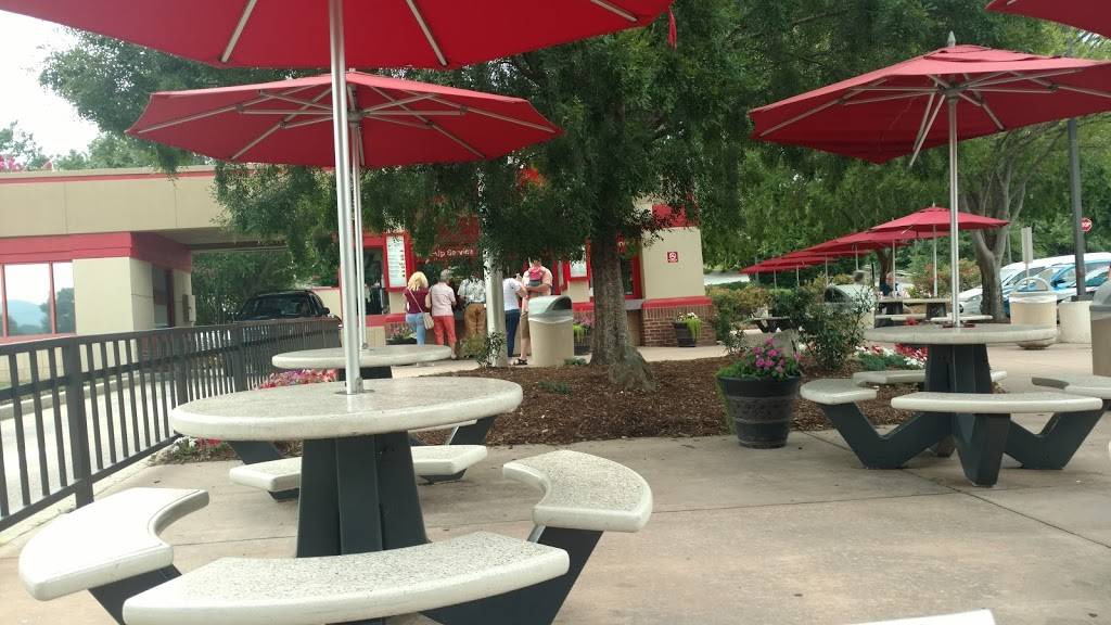 Chick-fil-A | restaurant | 40 S Tunnel Rd, Asheville, NC 28805, USA | 8282982571 OR +1 828-298-2571