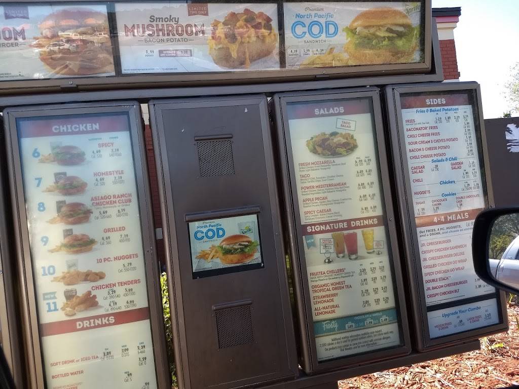 Wendys | restaurant | 12135 Lem Turner Rd, Jacksonville, FL 32218, USA | 9047685965 OR +1 904-768-5965