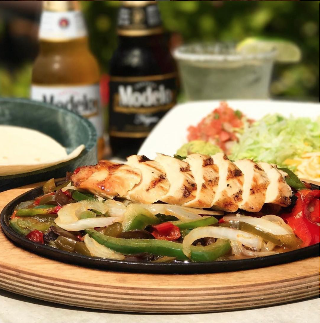 Bokampers Sports Bar & Grill | restaurant | 1280 S Pine Island Rd, Plantation, FL 33324, USA | 9545337152 OR +1 954-533-7152