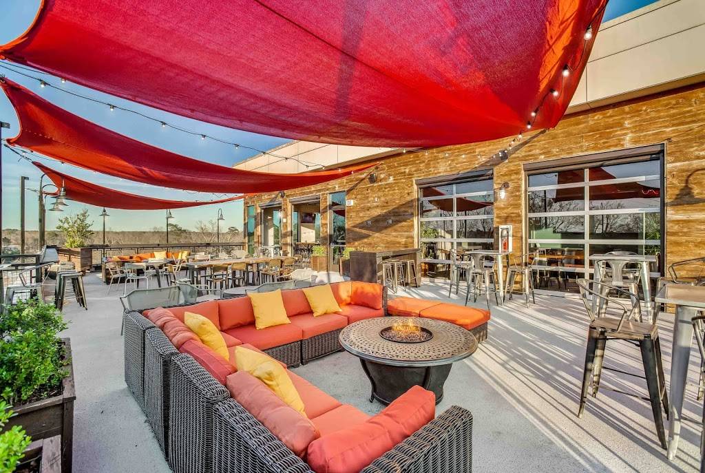 The Lookout Rooftop Bar | restaurant | 111 Greensboro Ave, Tuscaloosa, AL 35401, USA | 2054691660 OR +1 205-469-1660