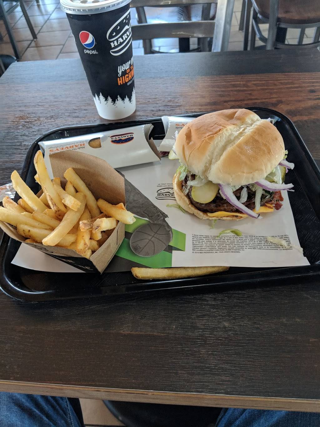 Harveys | restaurant | 7881 Boulevard Newman, LaSalle, QC H8N 1X7, Canada | 5143638616 OR +1 514-363-8616