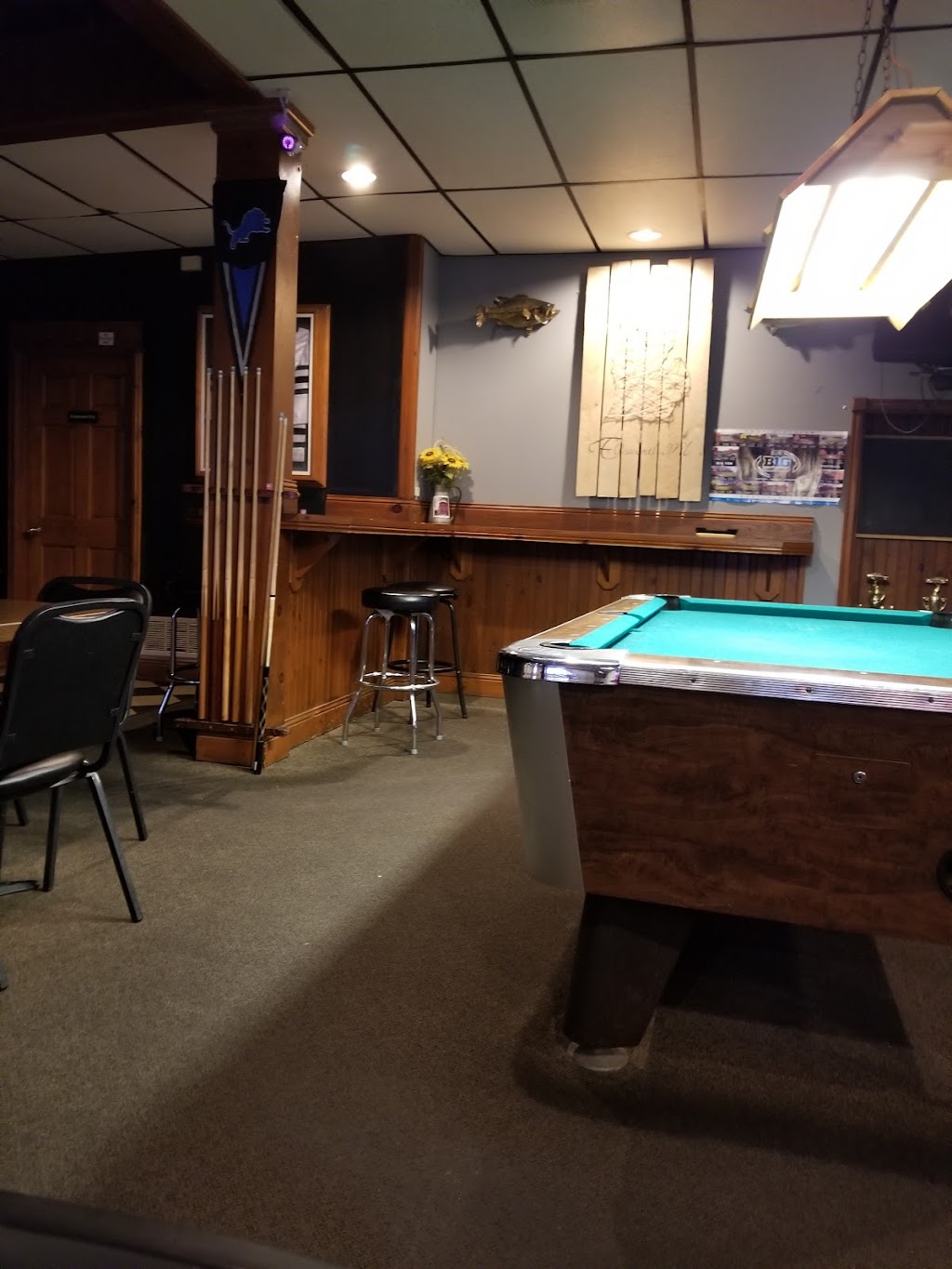 Gold Nugget Bar & Grill | restaurant | 6513 Center St, Ellsworth, MI 49729, USA | 2315886023 OR +1 231-588-6023