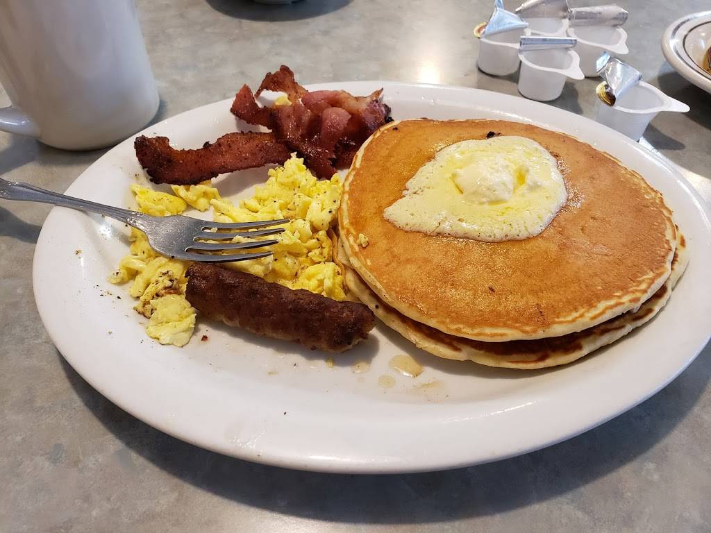 Flapjacks | restaurant | 2005 S Thompson St, Springdale, AR 72764, USA | 4797517708 OR +1 479-751-7708