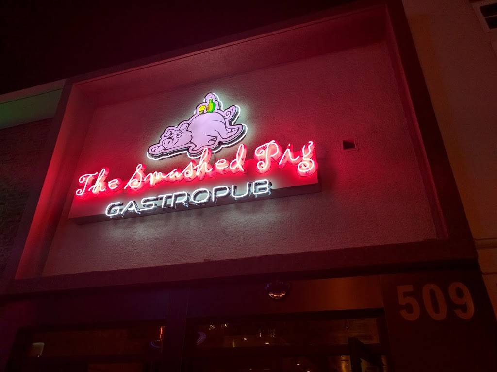 The Smashed Pig | restaurant | 509 Fremont St, Las Vegas, NV 89101, USA | 7024447816 OR +1 702-444-7816
