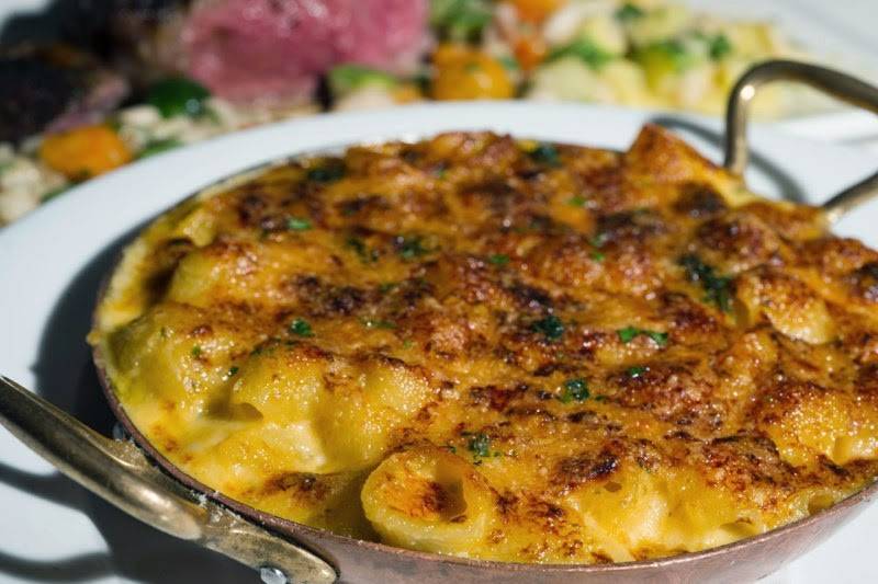 The Brentwood Restaurant and Lounge | restaurant | 148 S Barrington Ave, Los Angeles, CA 90049, USA | 3104763511 OR +1 310-476-3511