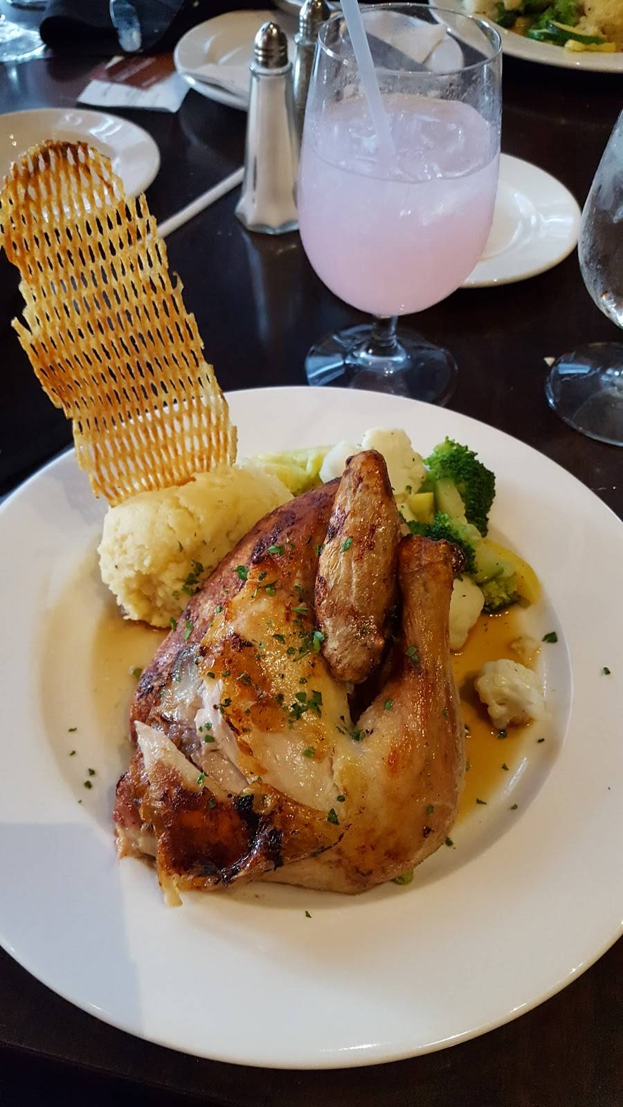 Bistro 555 | restaurant | 1200 St Antoine, Detroit, MI 48226, USA | 3133097408 OR +1 313-309-7408